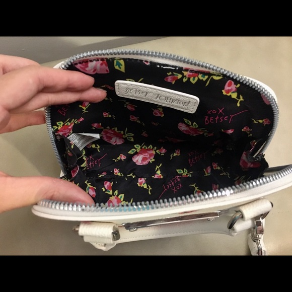 Betsey Johnson mini dome satchel floral pattern - Picture 4 of 4